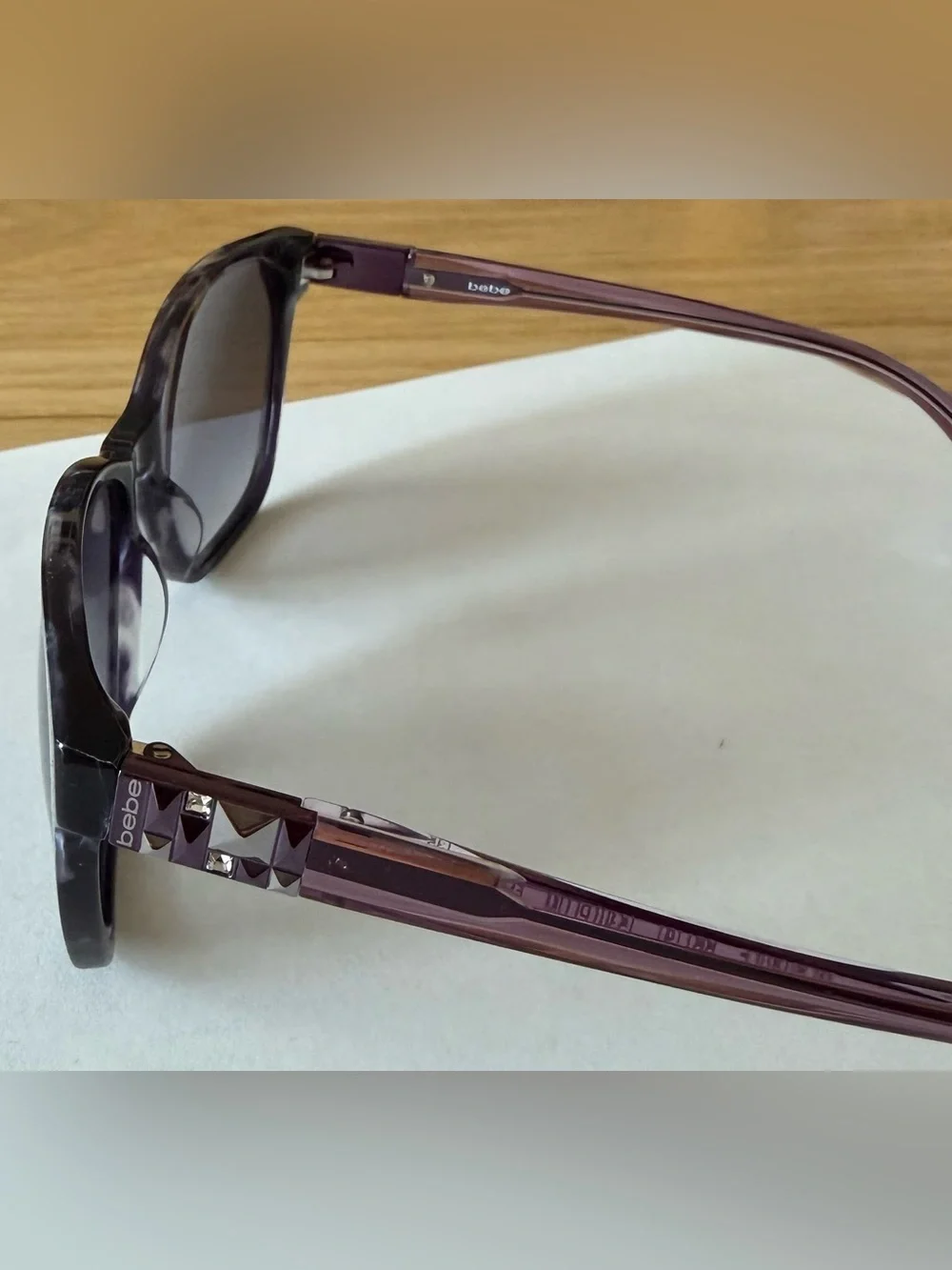 Bebe BB7191 530 Plum Square 100% UV Sunglasses w/ Original Case